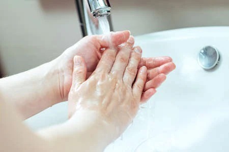 手荒れは正しい手洗い方法で緩和する